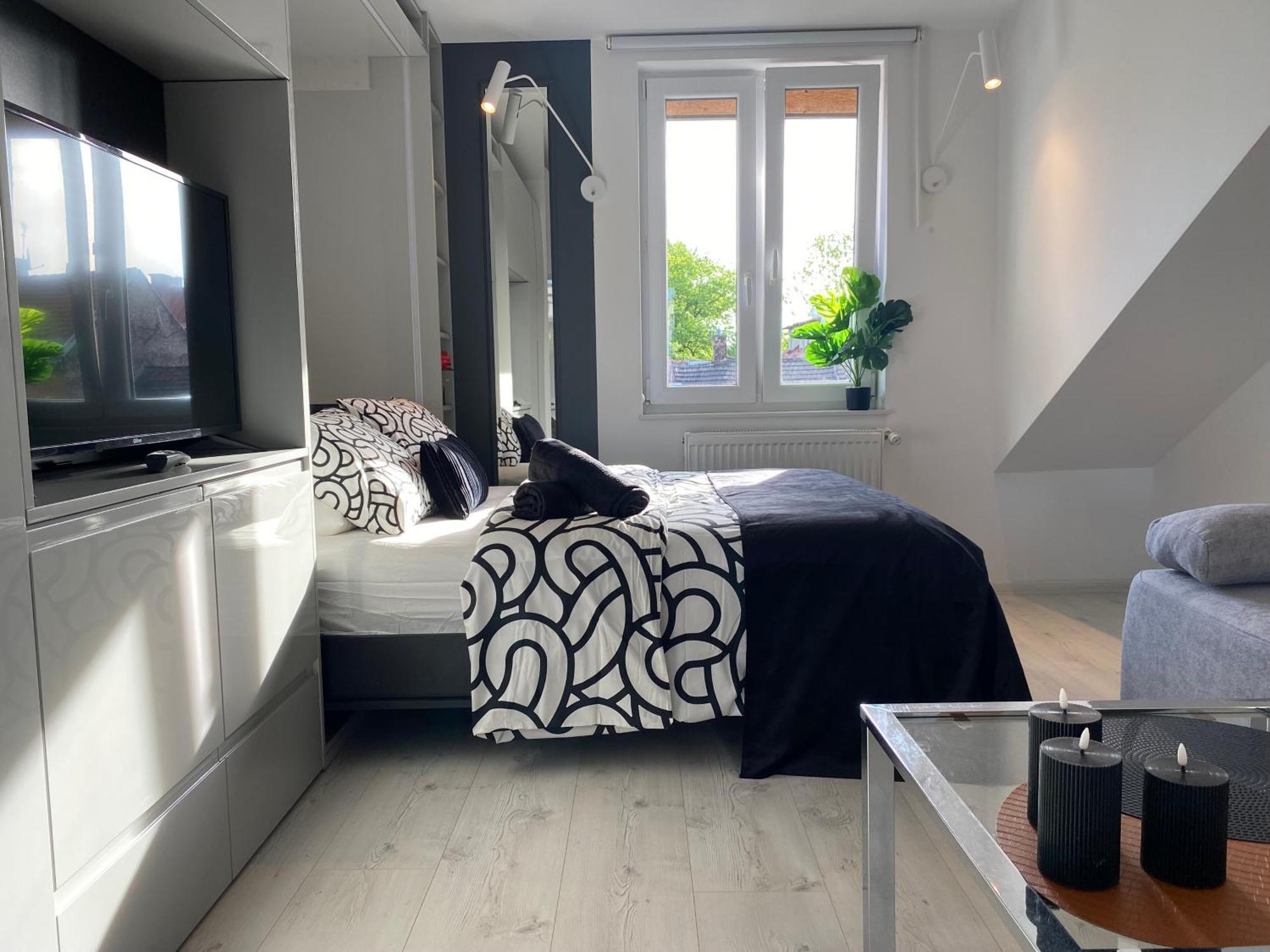 Lovers' Loft Apartment In Krakow - Orawska 7 Luaran gambar