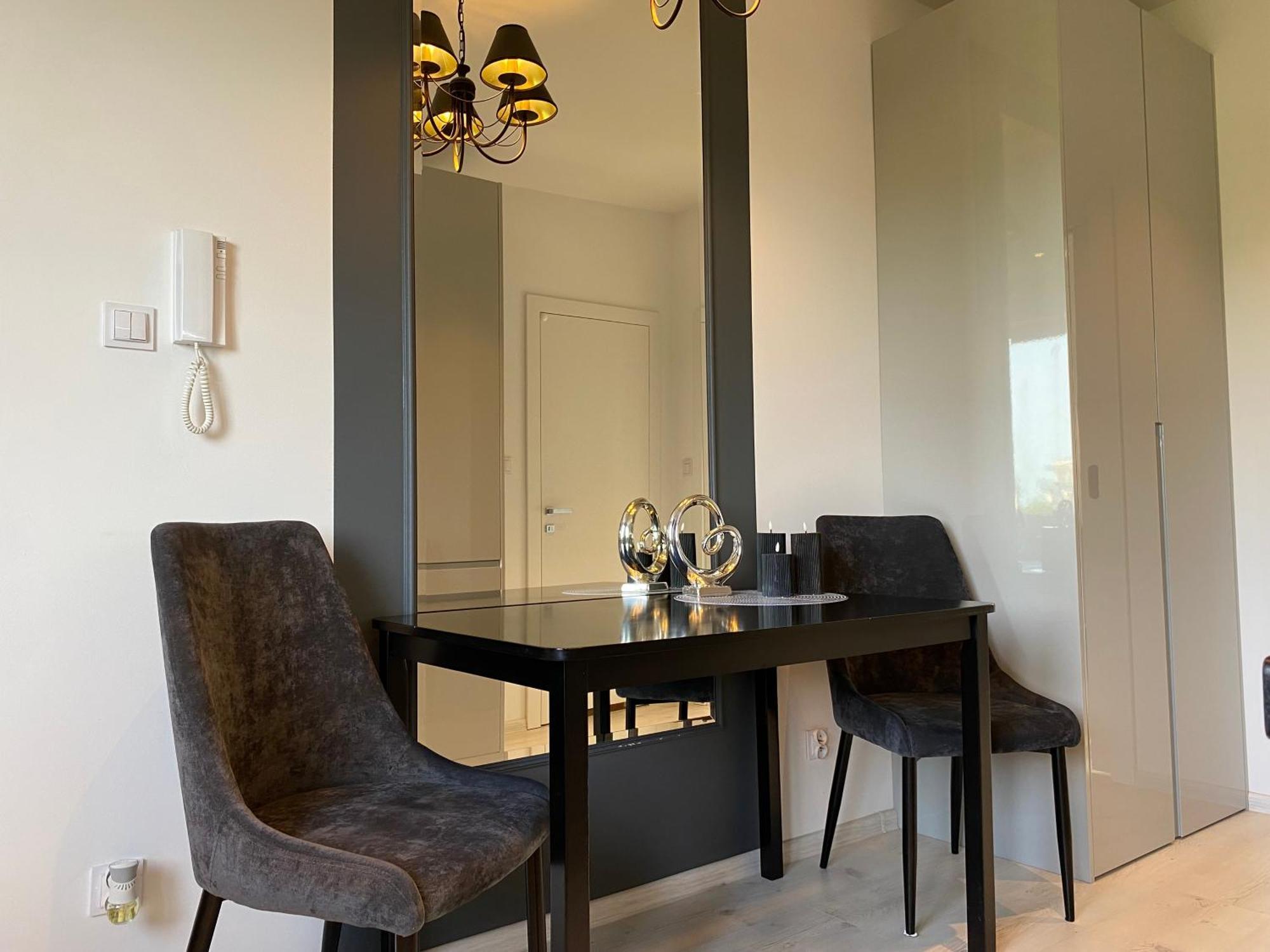 Lovers' Loft Apartment In Krakow - Orawska 7 Luaran gambar